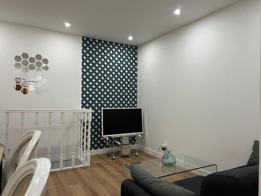 3 Pieces Au Calme Avec 1 Acces Independant Apartment Paris Exterior photo
